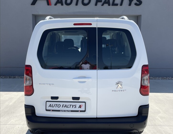 Peugeot Rifter 4