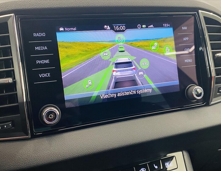 Škoda Karoq SUV 1,5 l 110 kw