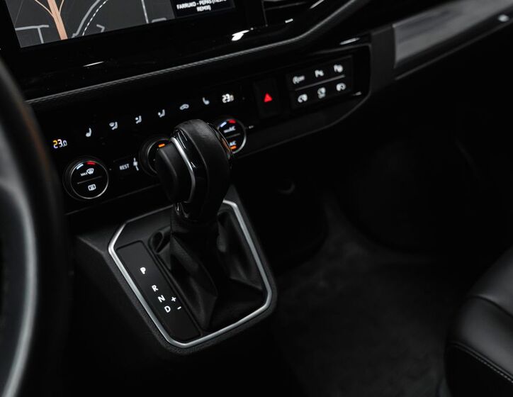 Volkswagen Transporter 13