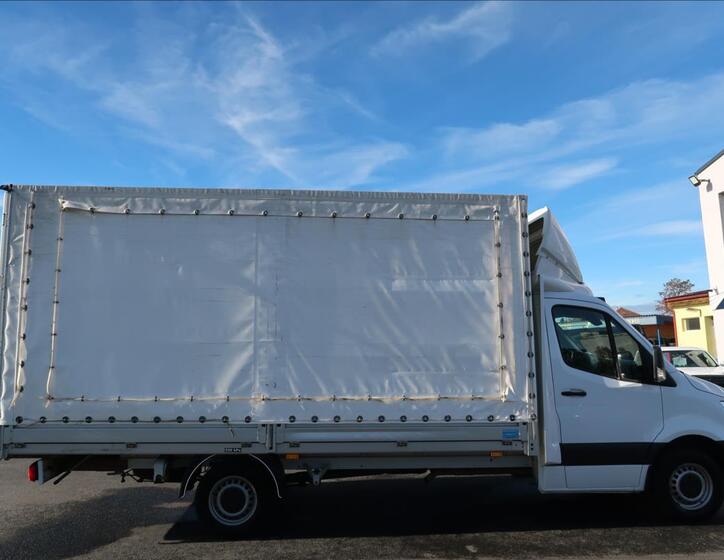 Mercedes-Benz Sprinter 5
