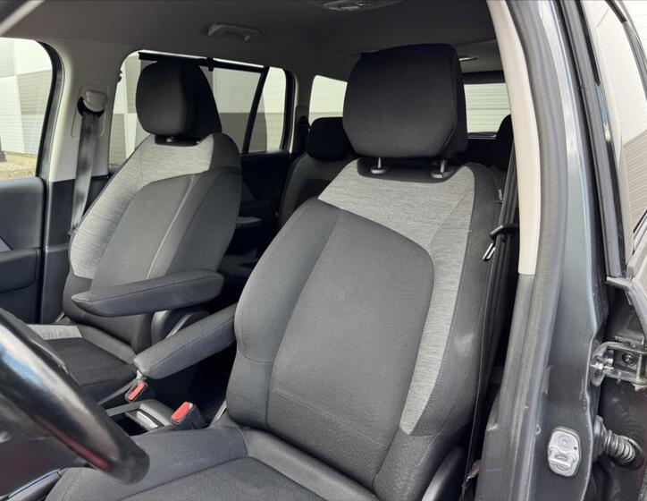 Citroën Grand C4 Picasso 17