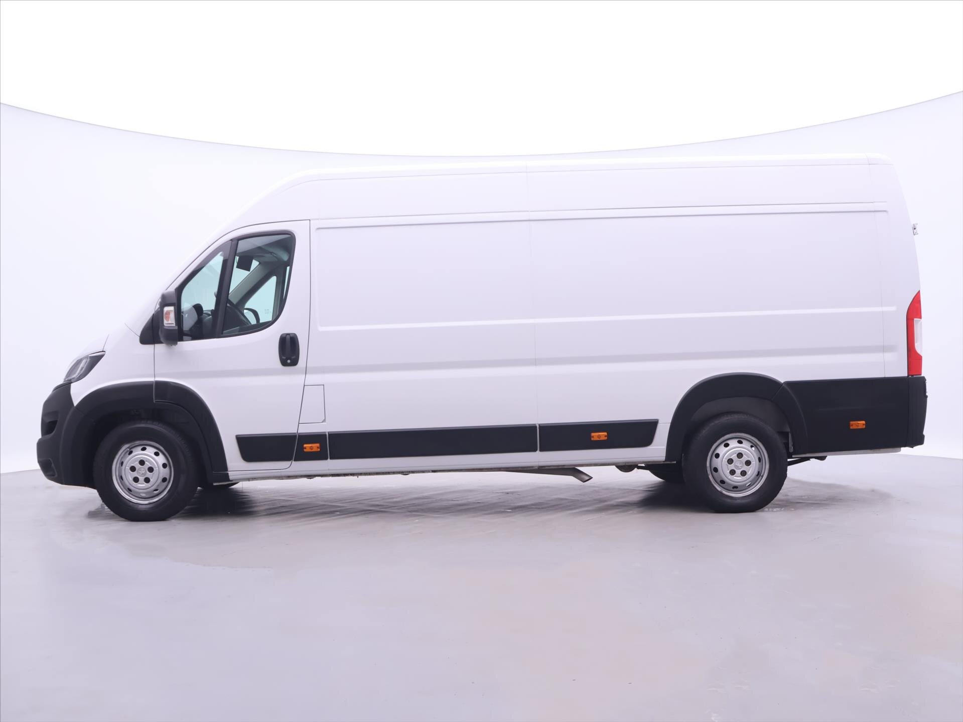 Peugeot Boxer Skříň 2,2 l 121 kw