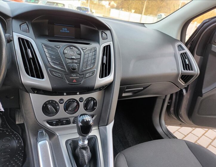 Ford Focus Kombi 998,0 92 kw