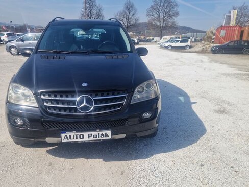 Mercedes-Benz Třídy M SUV / Terénní 3,0 l 165 kw