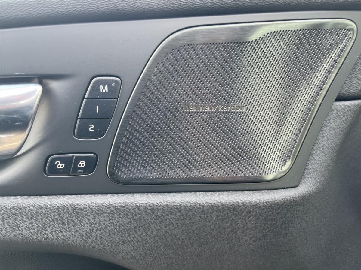 Volvo XC60 SUV 2,0 l 145 kw