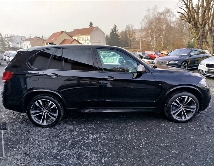 BMW X5 SUV 3,0 l 280 kw