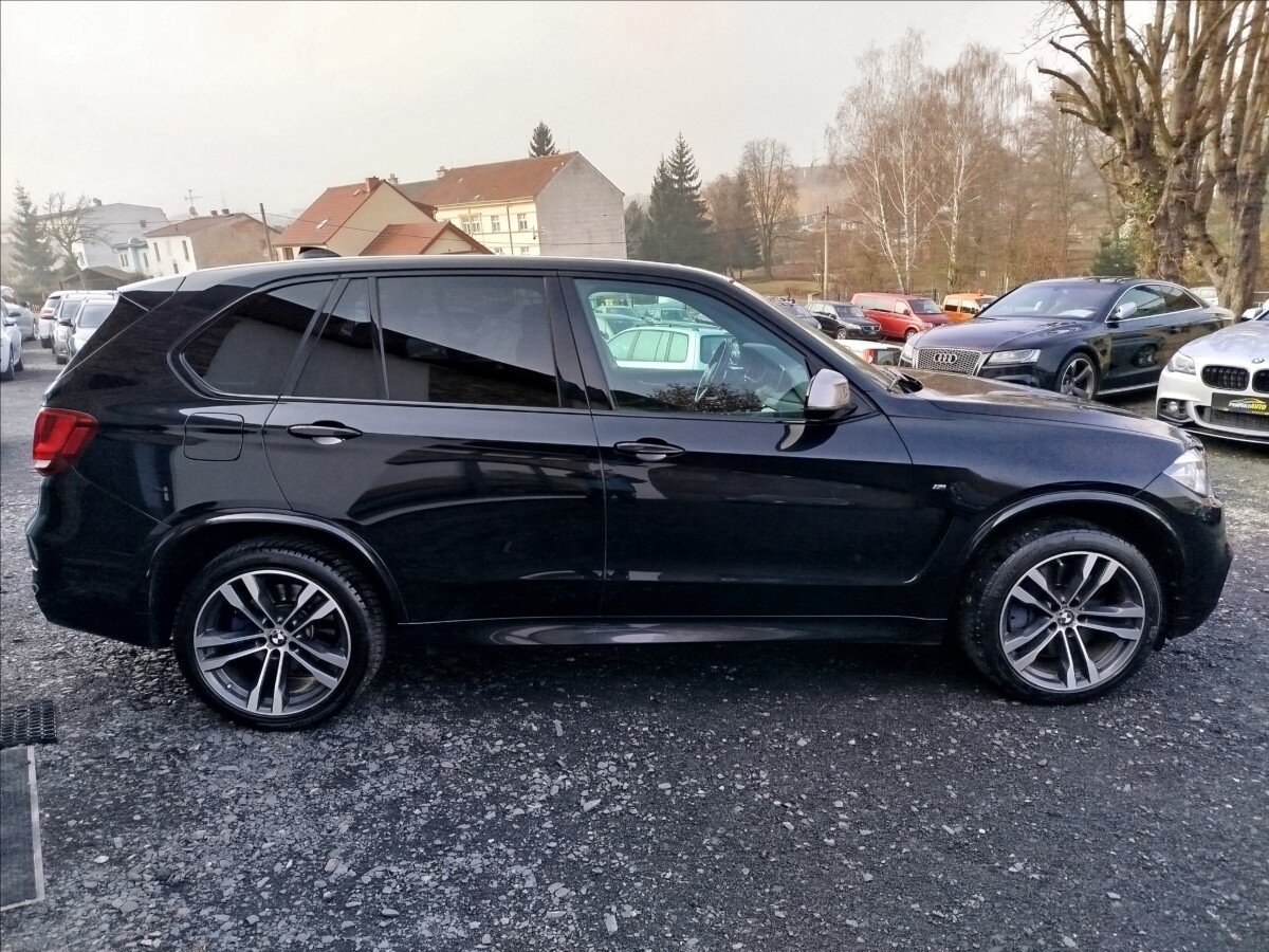 BMW X5 SUV 3,0 l 280 kw