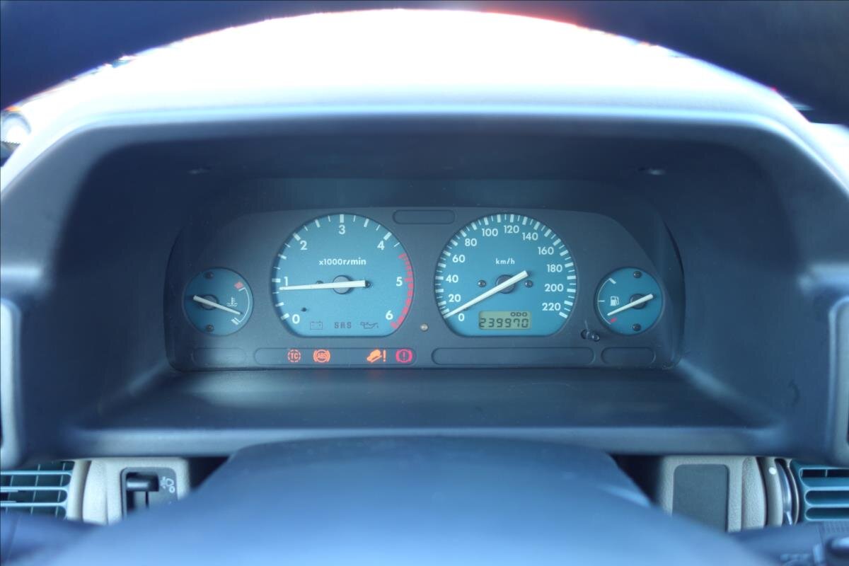 Land Rover Freelander SUV 2,0 l 72 kw