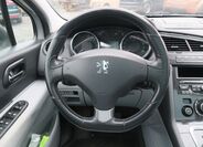 Peugeot 5008 MPV 2,0 l 120 kw