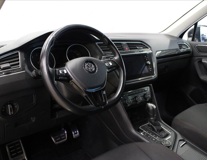 Volkswagen Tiguan 10