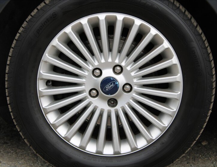 Ford Mondeo Liftback 2,0 l 103 kw