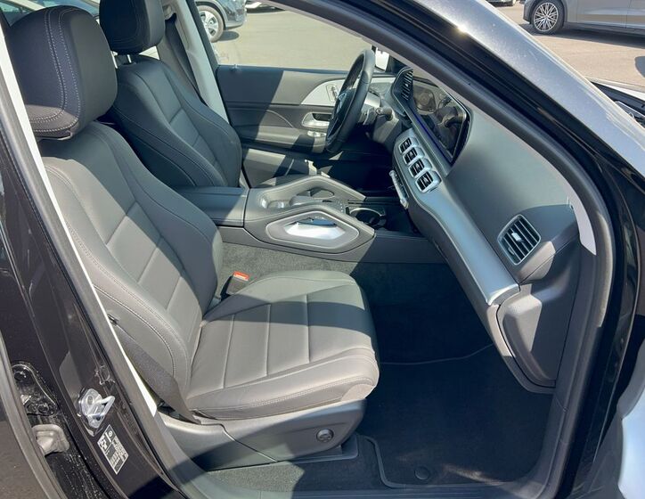 Mercedes-Benz GLE 10