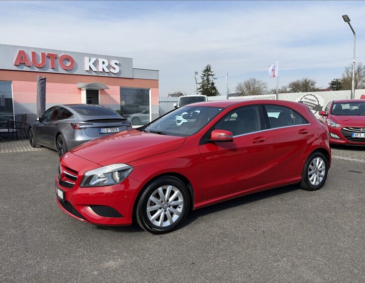 Mercedes-Benz Třídy A Hatchback 1,6 l 90 kw
