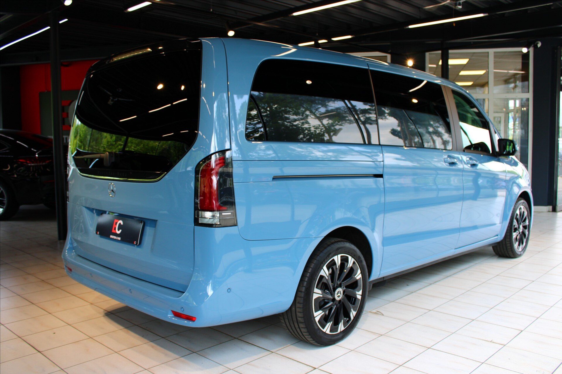 Mercedes-Benz Třídy V MPV 2,0 l 140 kw