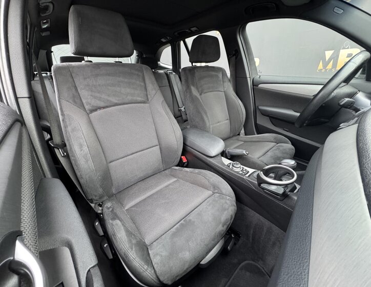 BMW X1 SUV 2,0 l 150 kw