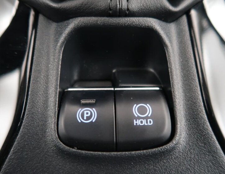 Toyota Corolla Sedan 1,5 l 92 kw