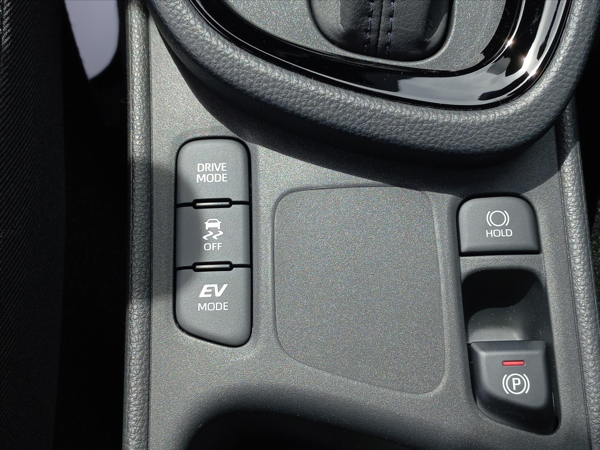 Toyota Yaris Cross CUV 1,5 l 68 kw