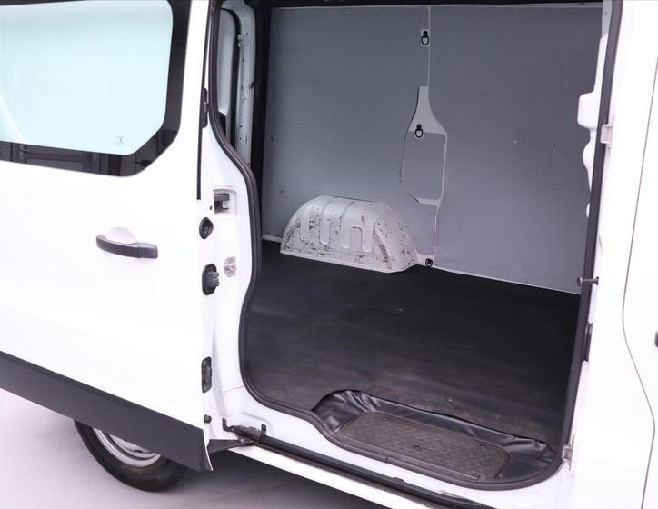 Renault Trafic 11