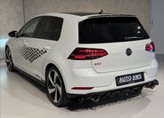 Volkswagen Golf Hatchback 2,0 l 213 kw