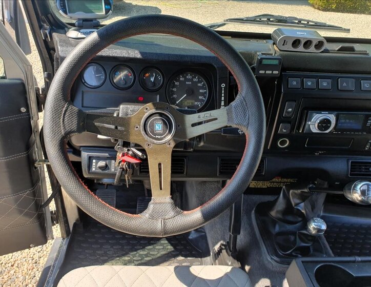 Land Rover Defender Ostatní 2,5 l 90 kw