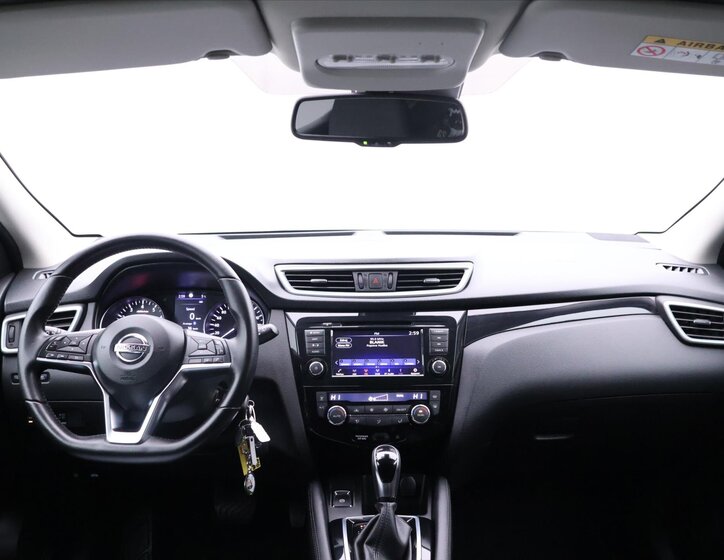 Nissan Qashqai SUV / Terénní 1,3 l 117 kw