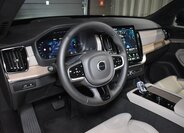 Volvo XC90 SUV / Terénní 2,0 l 335 kw