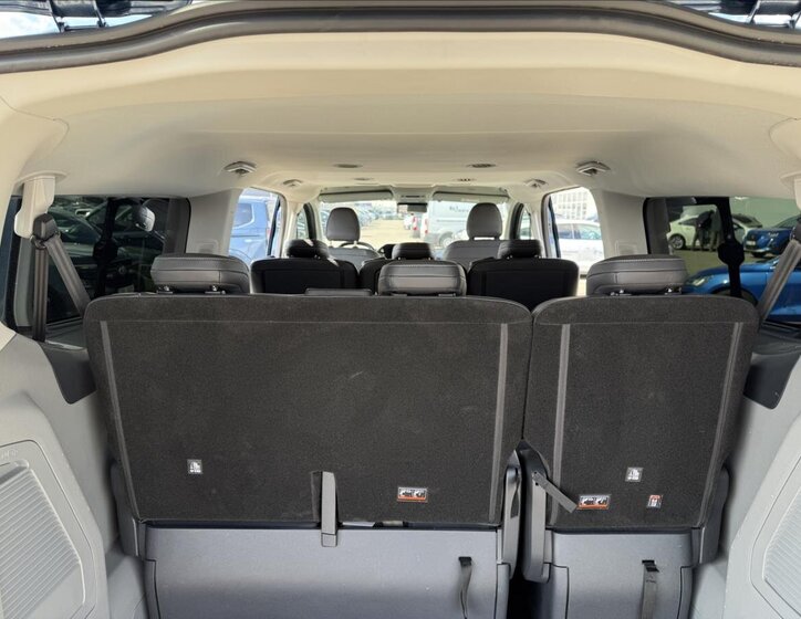 Ford Tourneo Custom MPV 2,0 l 125 kw