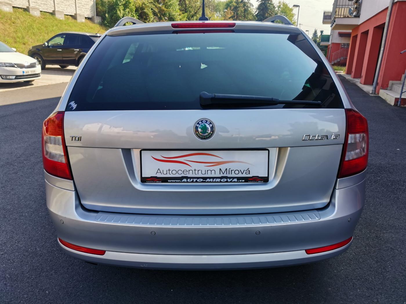 Škoda Octavia Kombi 2,0 l 0