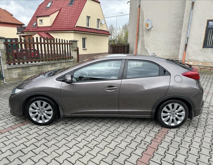 Honda Civic Hatchback 1,8 l 104 kw