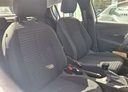 Peugeot 208 Hatchback 1,2 l 74 kw