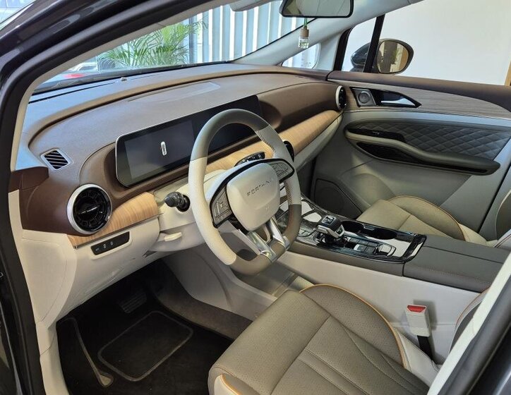 Dongfeng U-Tour MPV 1,5 l 130 kw