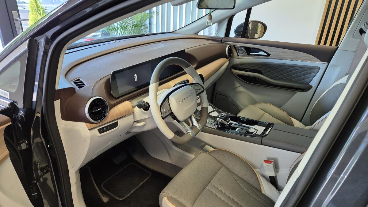 Dongfeng U-Tour MPV 1,5 l 130 kw