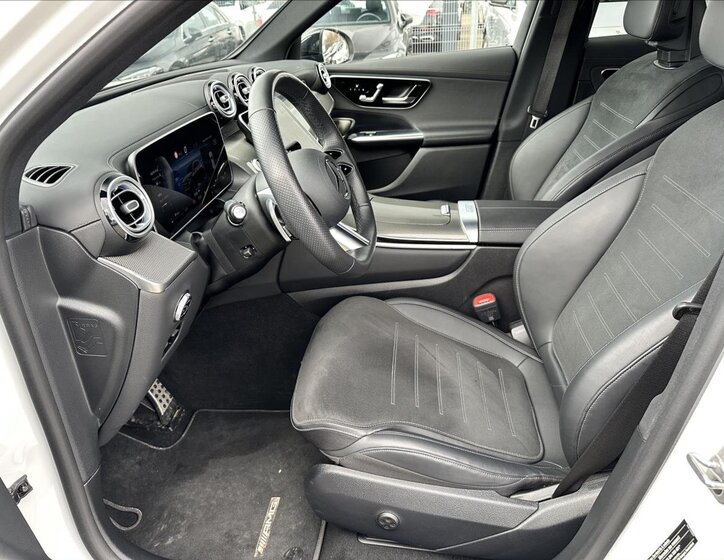 Mercedes-Benz GLC SUV / Terénní 2,0 l 145 kw