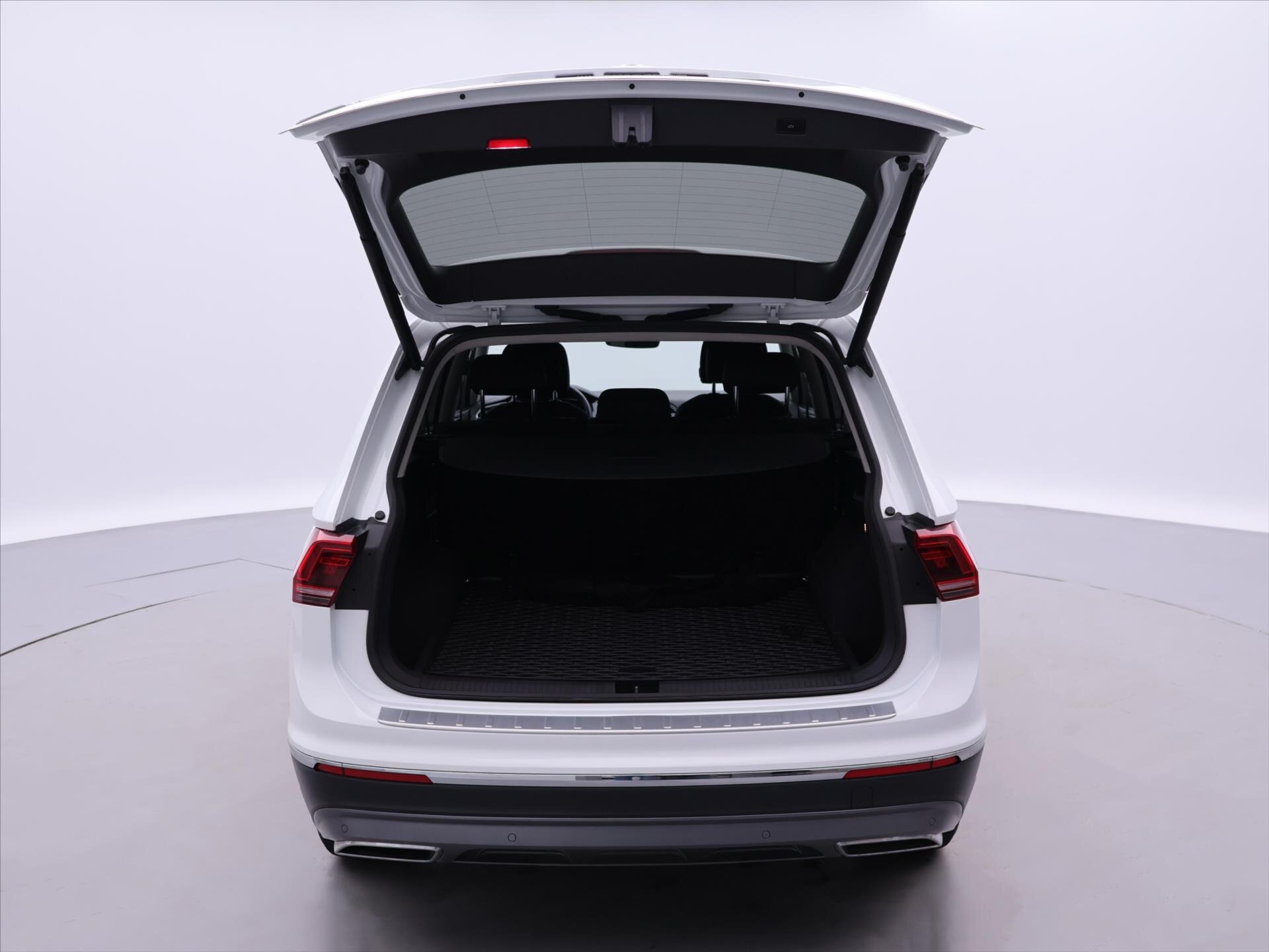 Volkswagen Tiguan Allspace SUV / Terénní 2,0 l 110 kw