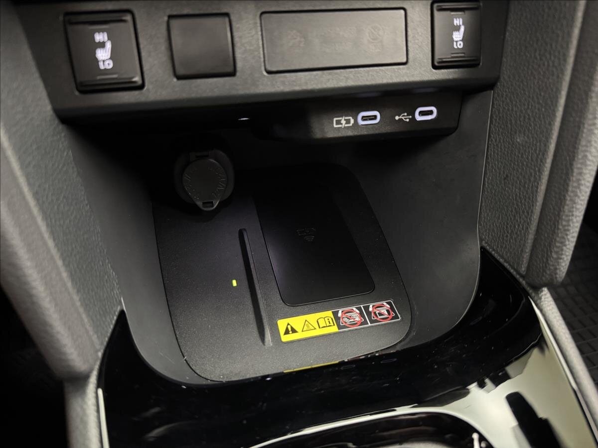 Toyota Yaris Cross SUV 1,5 l 96 kw