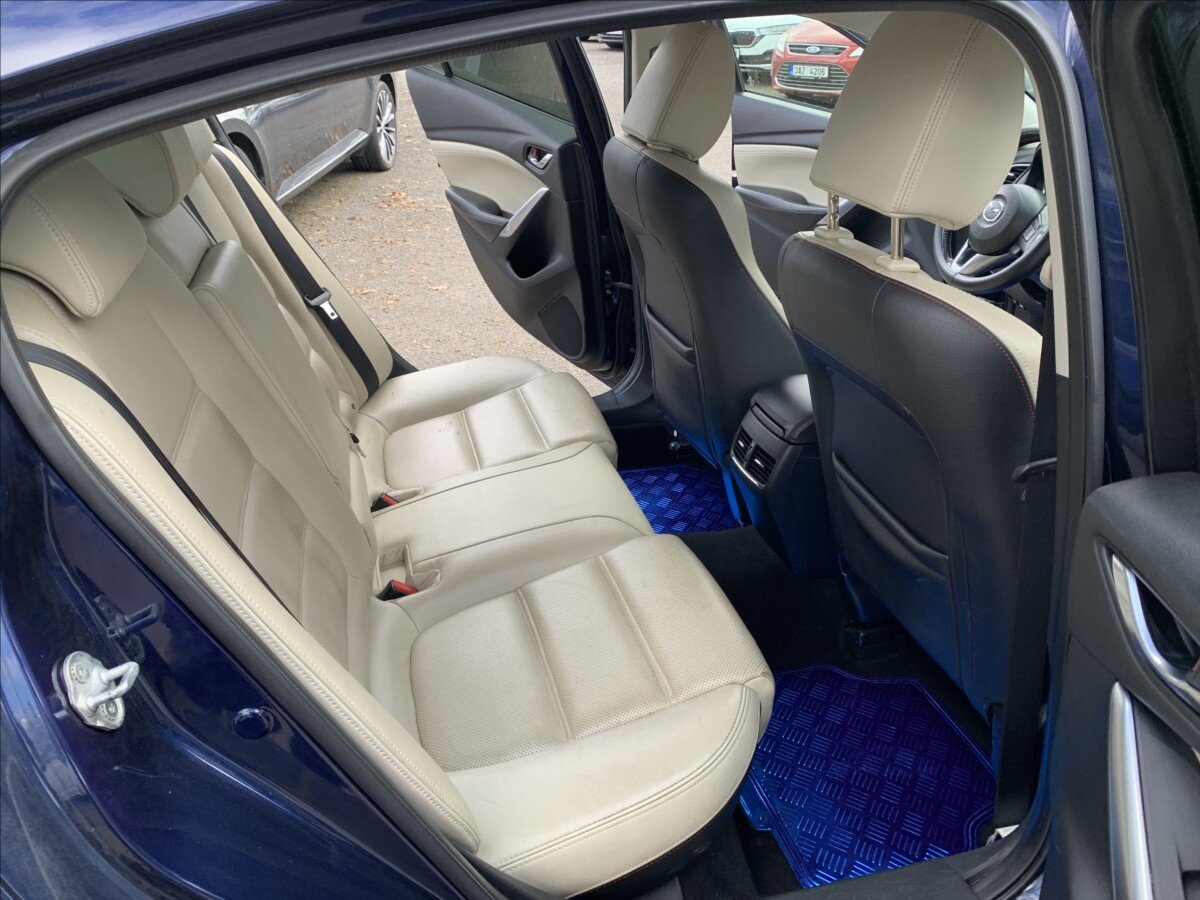 Mazda 6 Sedan / Limuzína 2,2 l 129 kw