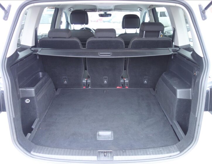 Volkswagen Touran MPV 2,0 l 110 kw