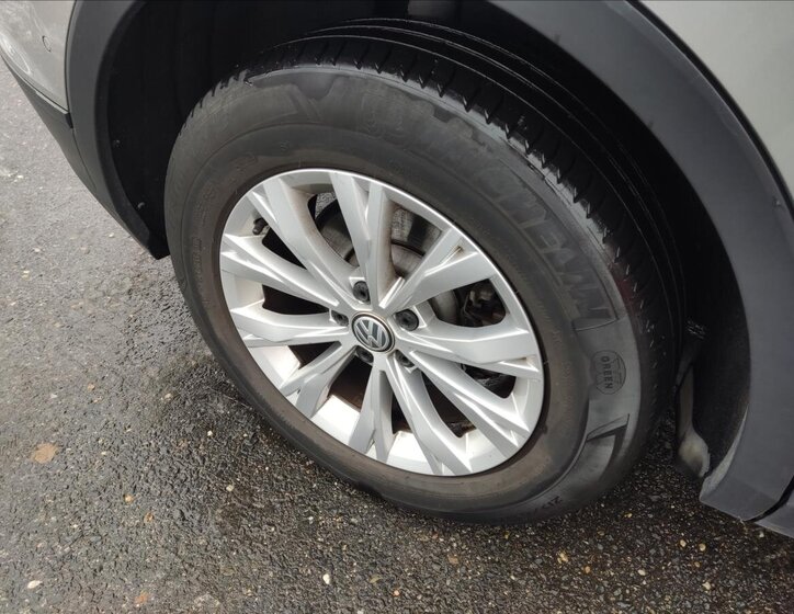 Volkswagen Tiguan SUV / Terénní 2,0 l 140 kw