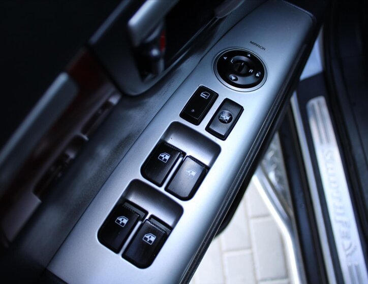 Hyundai Santa Fe SUV / Terénní 2,2 l 114 kw