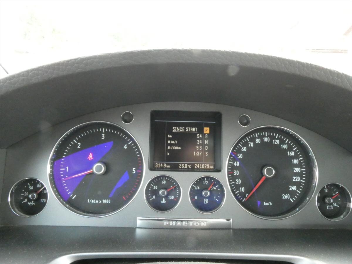 Volkswagen Phaeton Sedan 3,0 l 171 kw