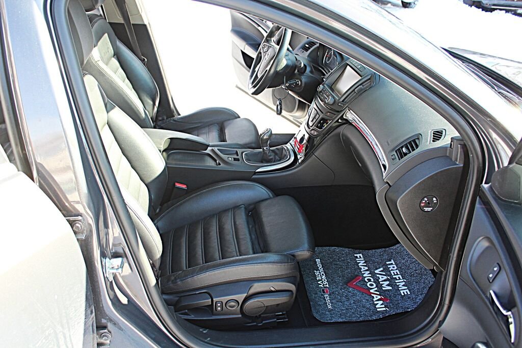 Opel Insignia Kombi 2,0 l 120 kw