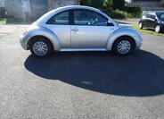 Volkswagen New Beetle 3