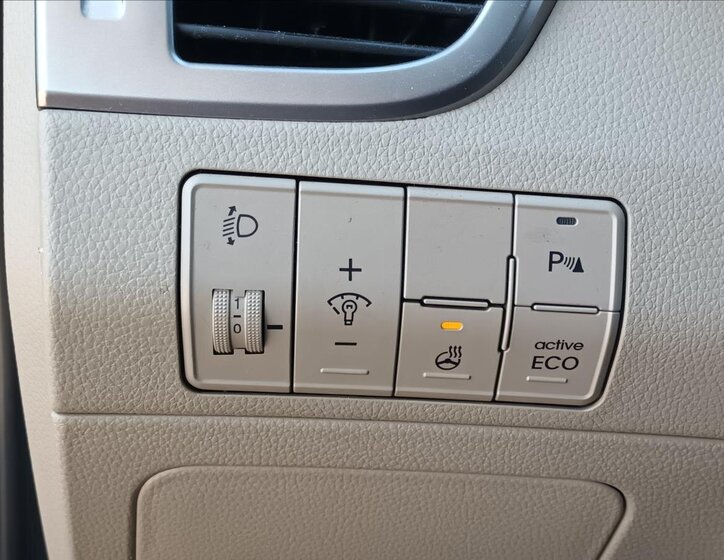 Hyundai i30 Kombi 1,6 l 99 kw