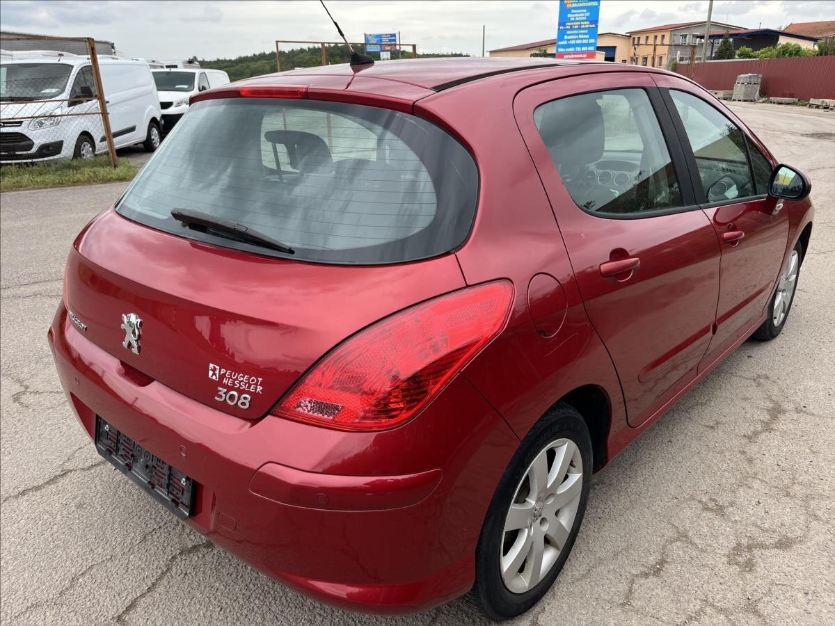 Peugeot 308 Hatchback 1,4 l 72 kw