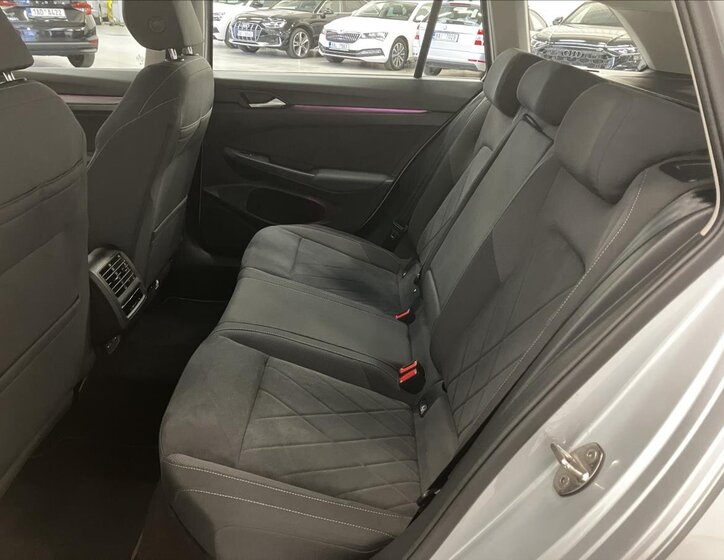 Volkswagen Golf Kombi 1,5 l 110 kw