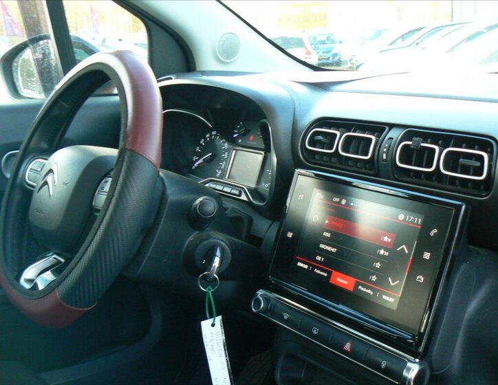 Citroën C3 Aircross SUV / Terénní 1,2 l 61 kw