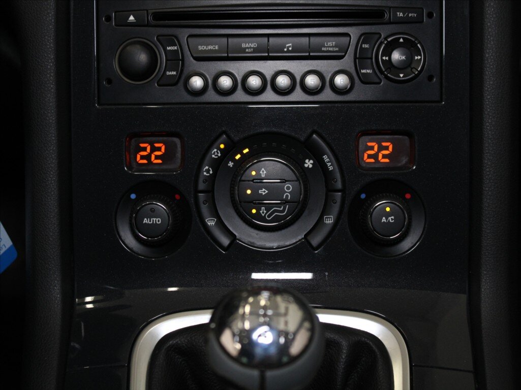 Peugeot 5008 MPV 1,6 l 88 kw