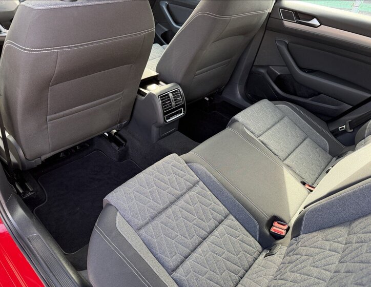 Volkswagen Passat Kombi 2,0 l 90 kw