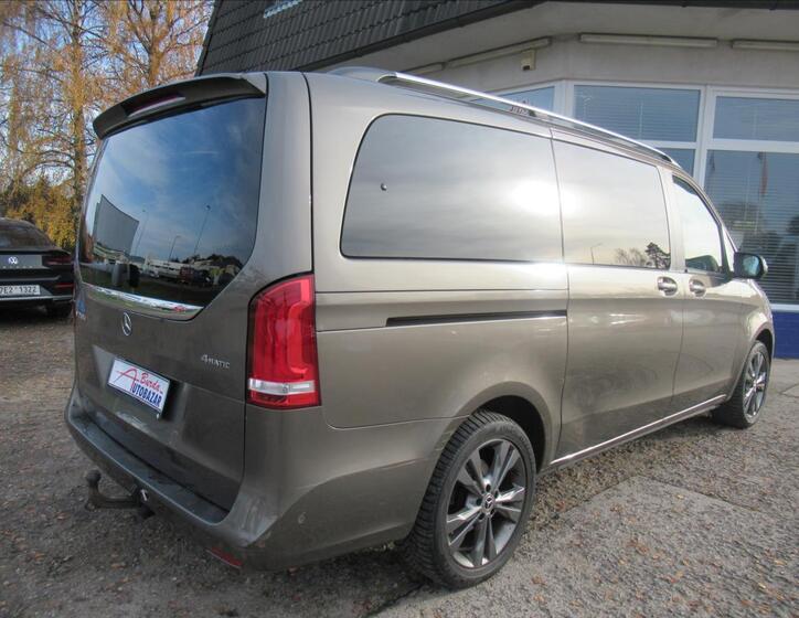 Mercedes-Benz Třídy V 4