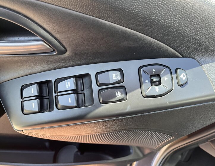 Hyundai ix35 SUV / Terénní 1,6 l 99 kw